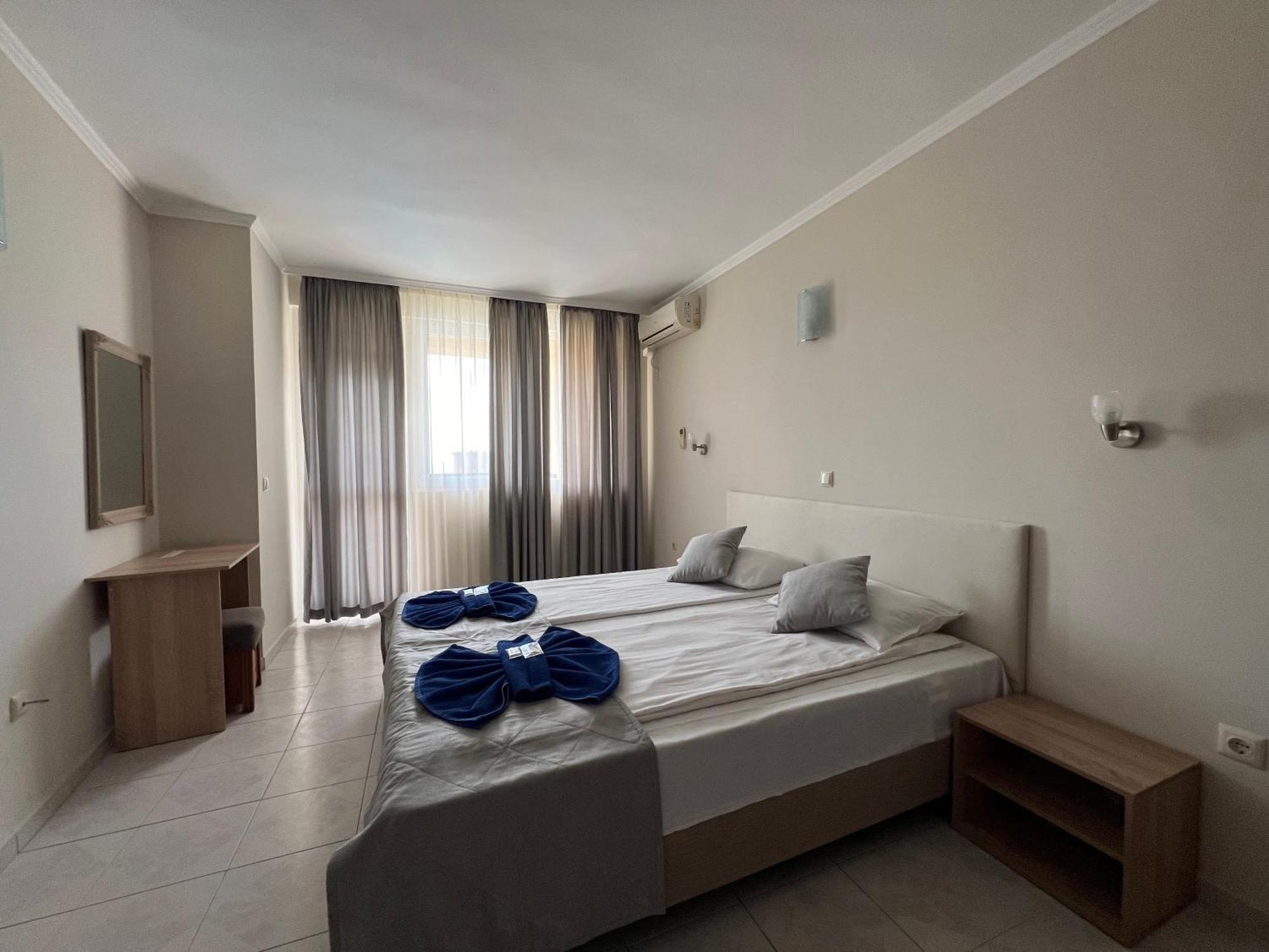 Family Hotel Milev Sveti Vlas Εξωτερικό φωτογραφία