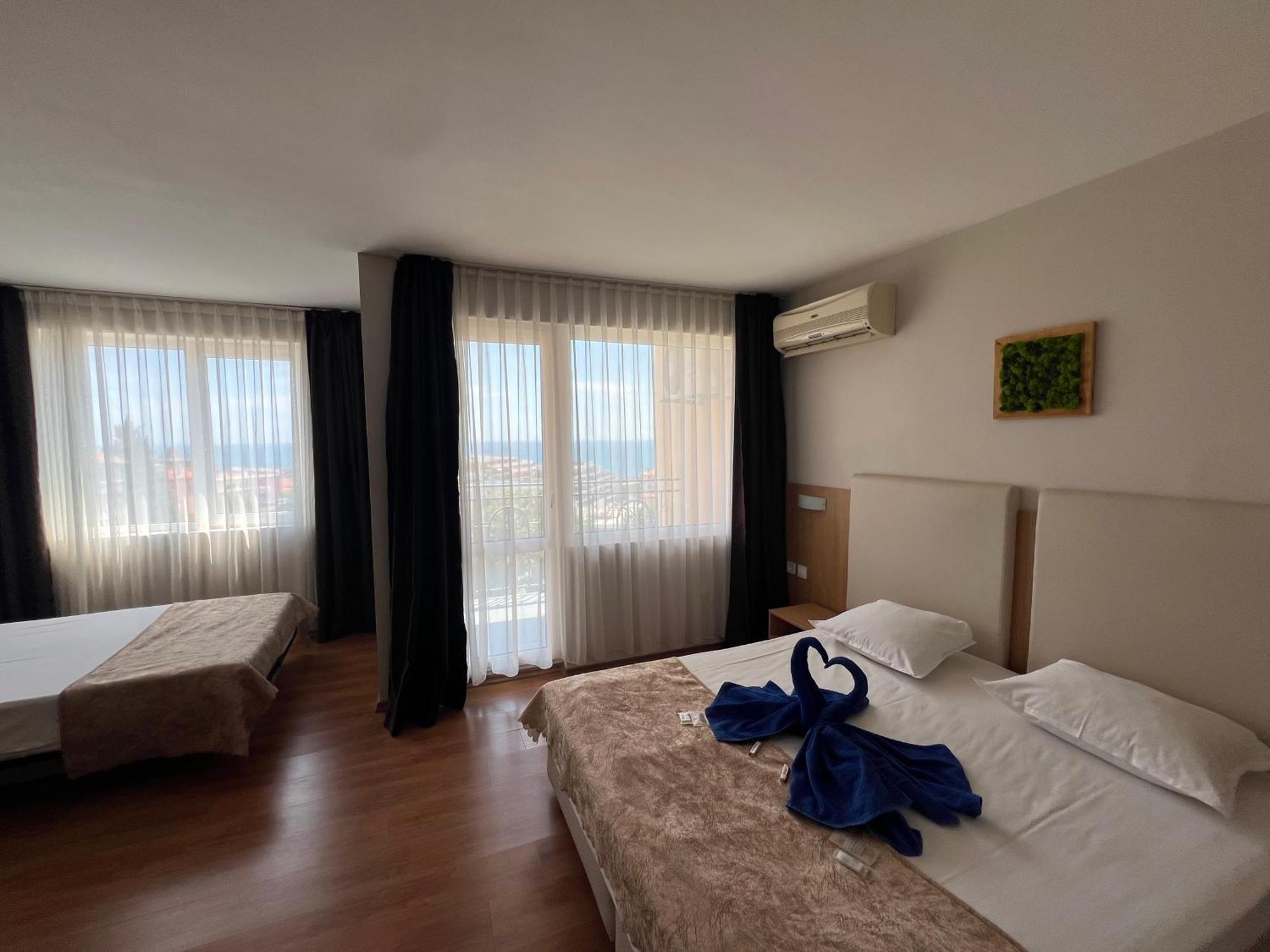 Family Hotel Milev Sveti Vlas Εξωτερικό φωτογραφία
