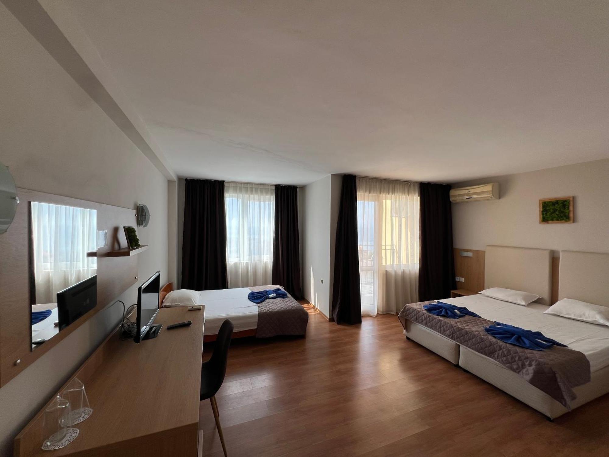 Family Hotel Milev Sveti Vlas Εξωτερικό φωτογραφία